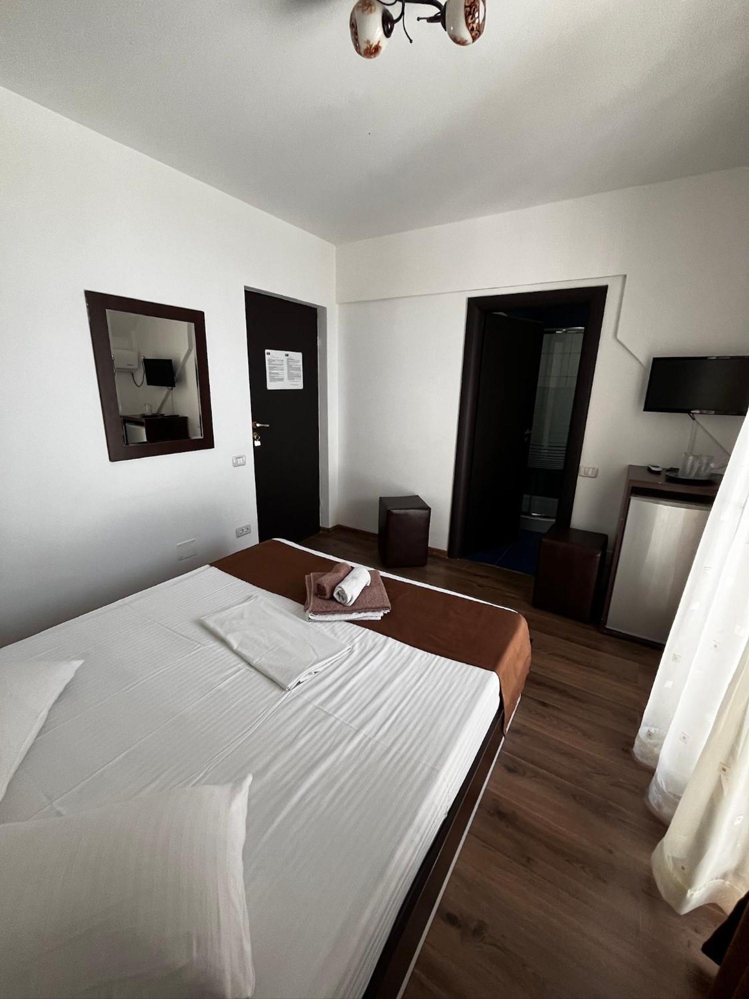 Elegance Hotel Costinesti Buitenkant foto