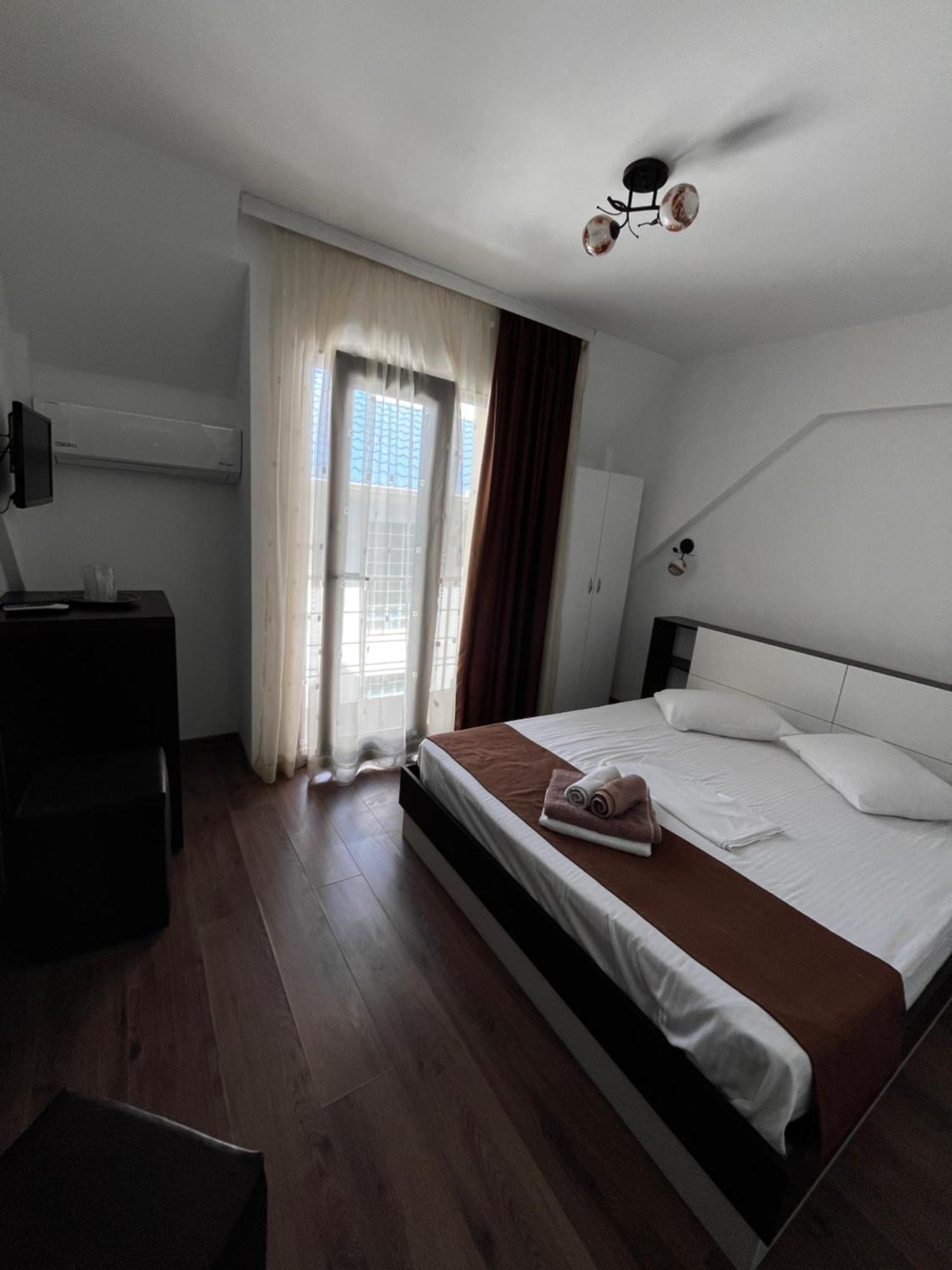 Elegance Hotel Costinesti Buitenkant foto